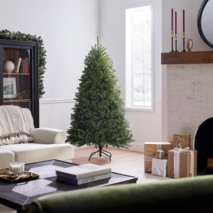 National Tree Company kunstkuusk | koos jalaga | Dunhilli kuusk – 1,8 m