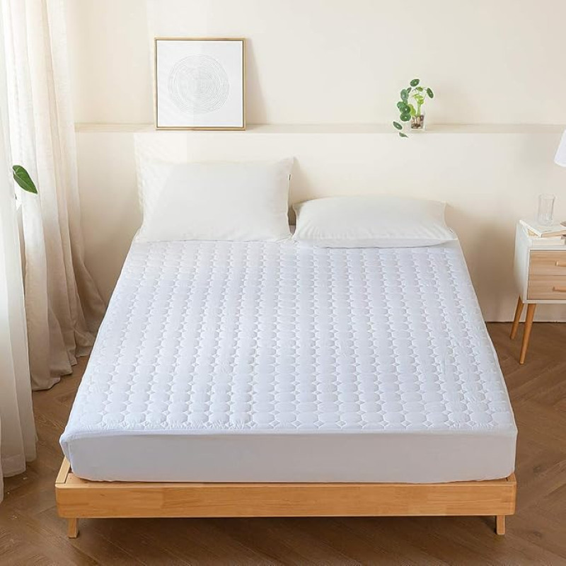 Good Nite Quilted Mattress Protector Quilted Fitted Sheet Soft Microfiber Perfect Fit 25cm Soft Breathable Comfortable White (Single)