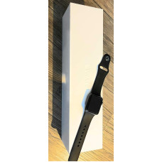 Apple MJ2X2B/A Watch Series 1 38mm - kosmosehall alumiiniumist korpus musta spordirihmaga