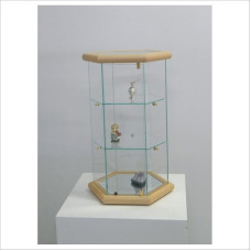 VM ART DESIGN GLASS Väike kuuekandiline vitriinkapp VM113T Hele tammepuit